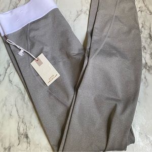 Good American Leggings
